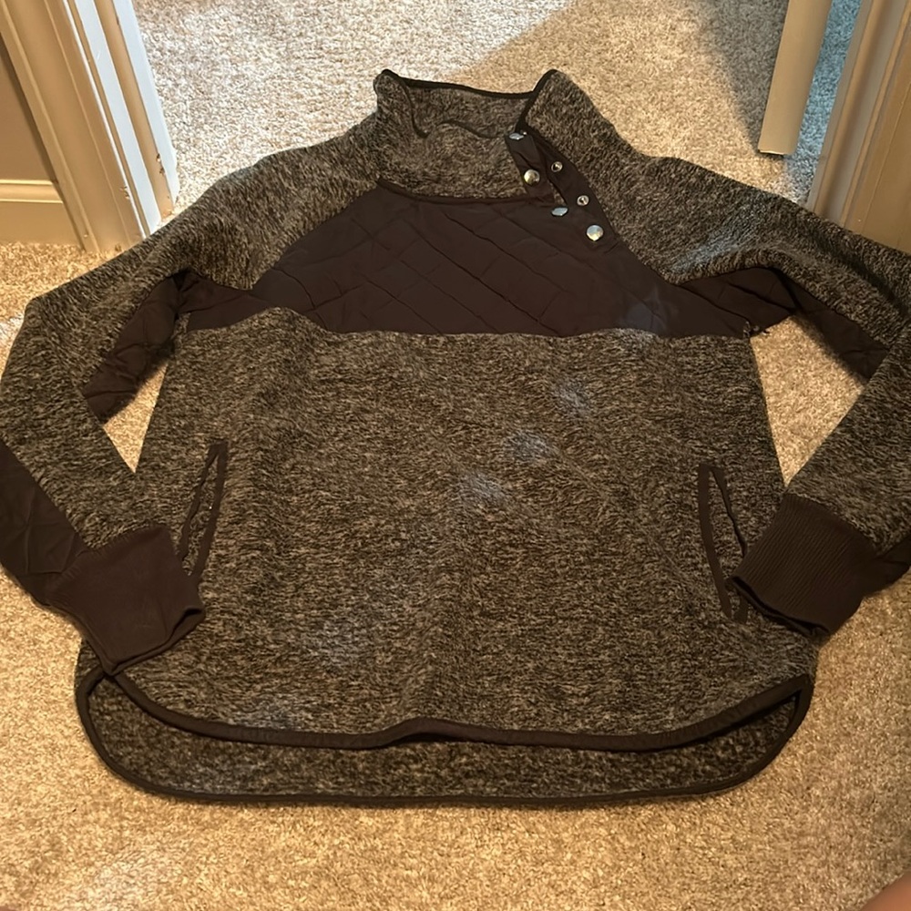 Gray fleece sweatshirt